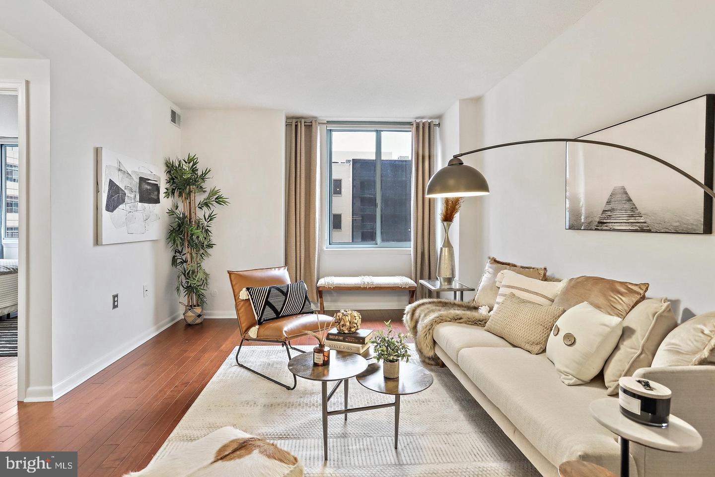 851 North Glebe Road, Unit 416 Arlington, VA 22203 - Photo 4 of 29