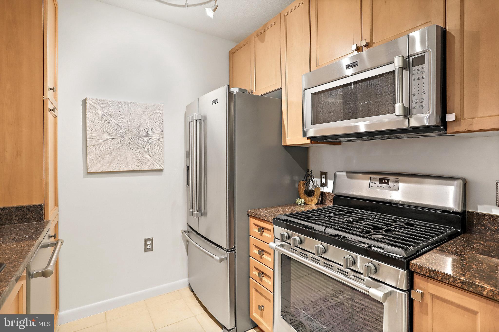 851 North Glebe Road, Unit 416 Arlington, VA 22203 - Photo 6 of 29