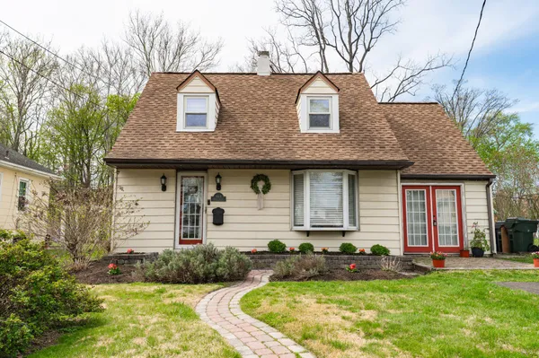 $365,000 | 464 North Tyson Avenue, Glenside, PA 19038