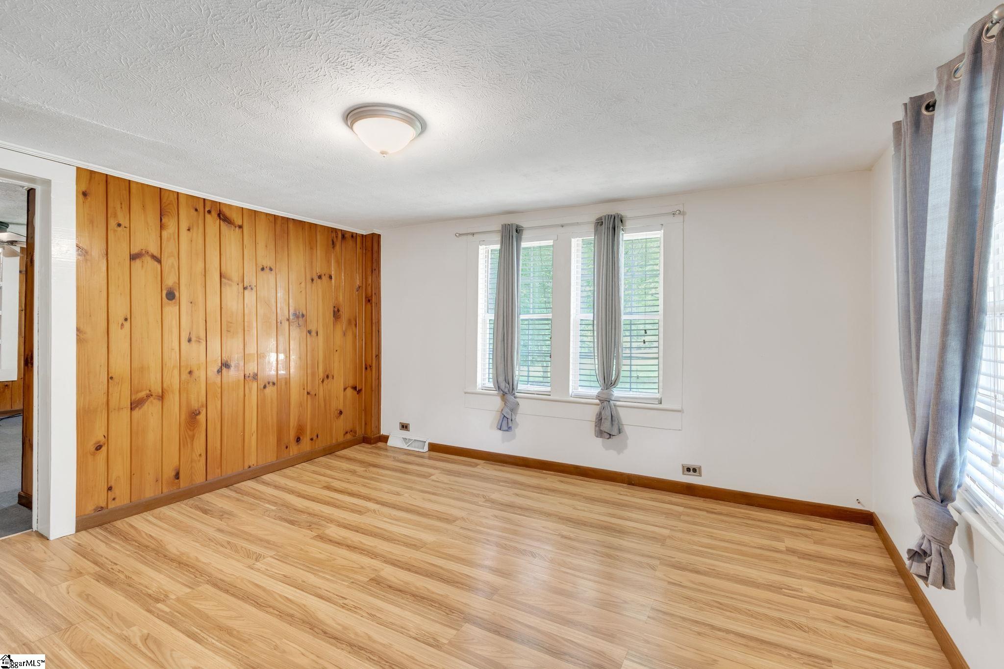 603 Old Hunts Bridge Road Greenville, SC 29617 - Photo 17 of 36