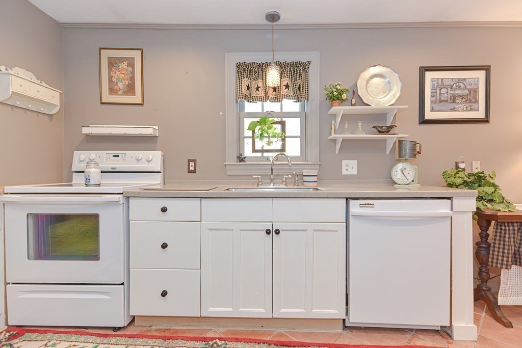 15 Chestnut Road Norfolk, MA 02056 - Photo 15 of 37 Gallery Image 15