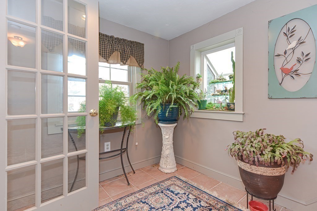 15 Chestnut Road Norfolk, MA 02056 - Photo 6 of 37 Gallery Image 6