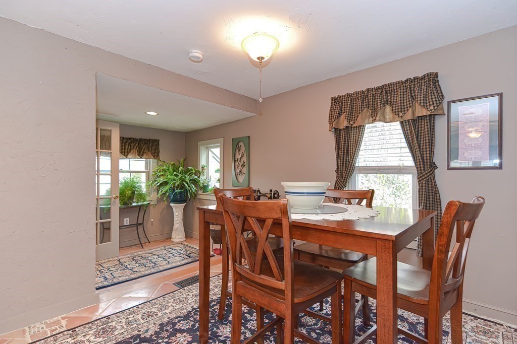 15 Chestnut Road Norfolk, MA 02056 - Photo 7 of 37 Gallery Image 7