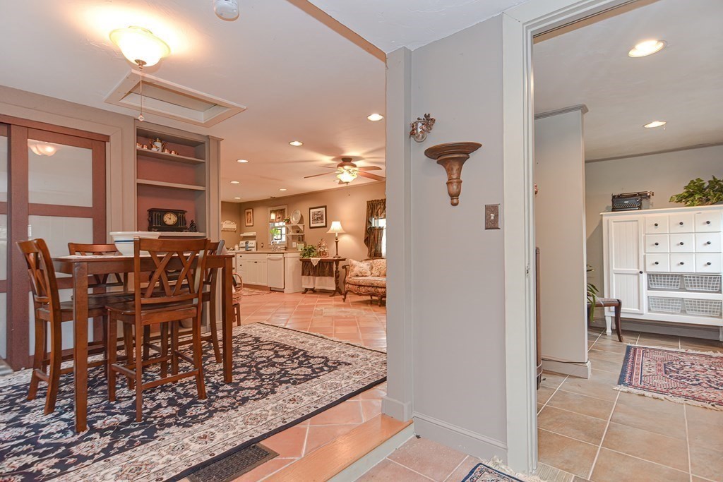 15 Chestnut Road Norfolk, MA 02056 - Photo 10 of 37 Gallery Image 10