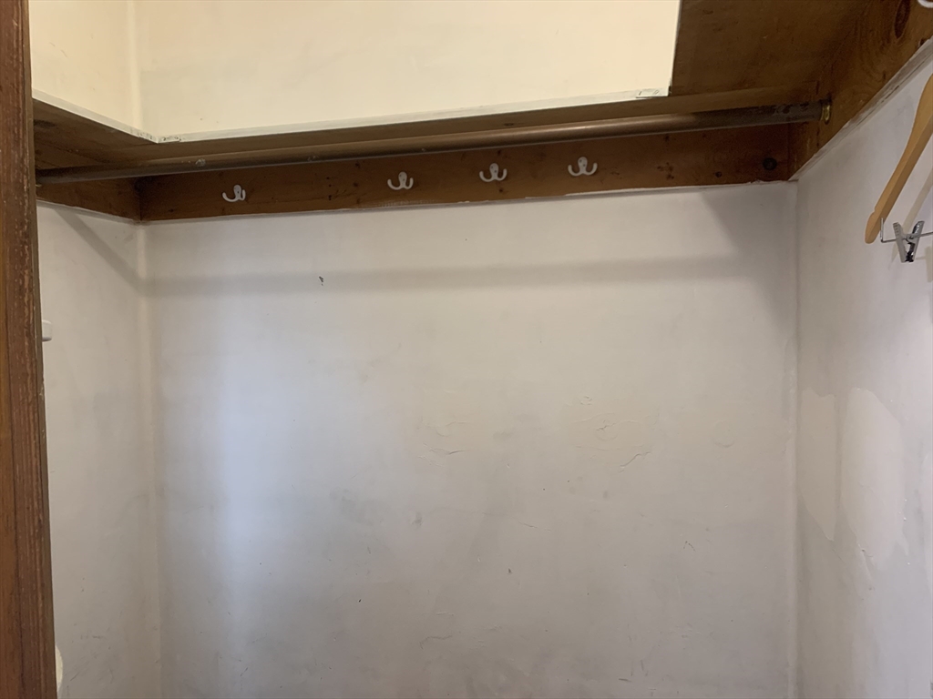 27 Granby Road, Unit 2 Worcester, MA 01604 - Photo 12 of 16
