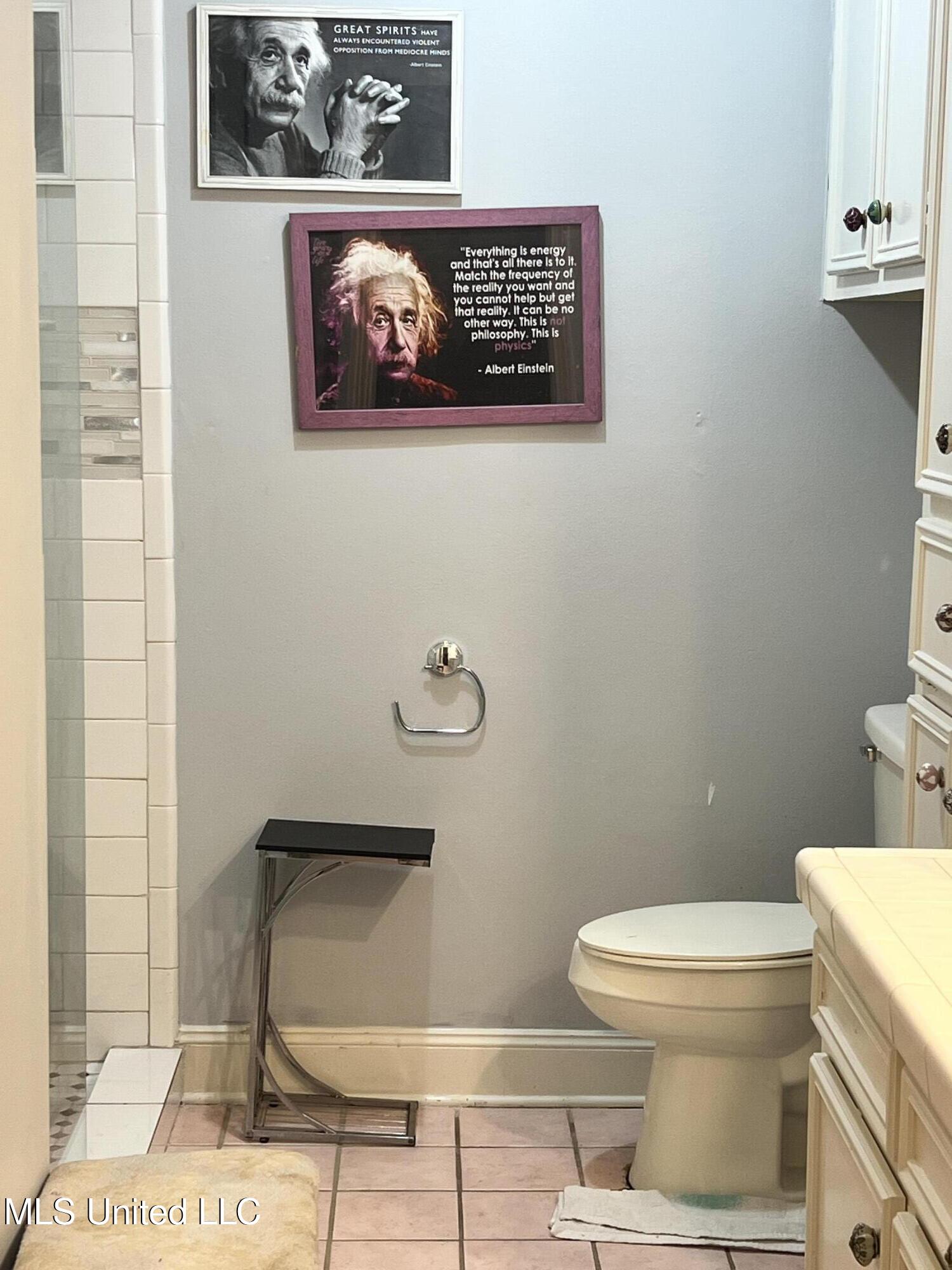 106 North Brighton Drive Jackson, MS 39211 - Photo 11 of 13 Primary Bath