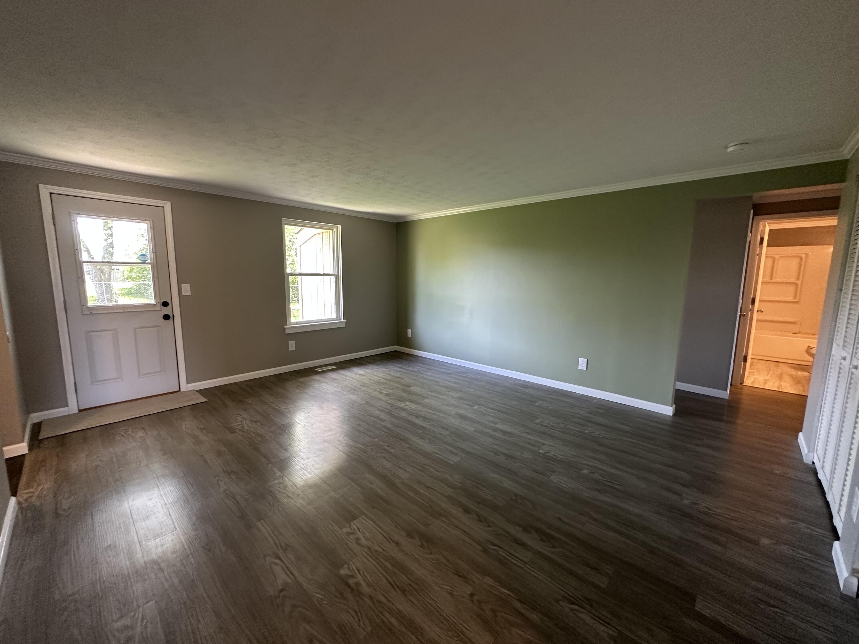6020 Shull Road Dayton, OH 45424 - Photo 8 of 27
