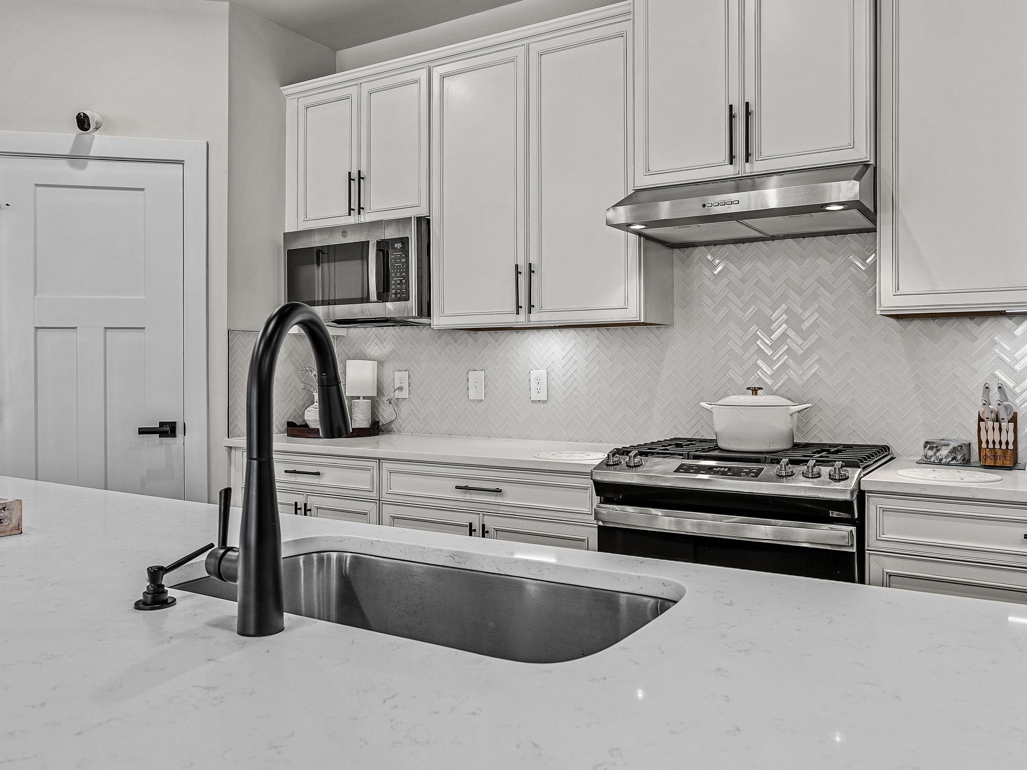 312 Delamere Drive Fountain Inn, SC 29644 - Photo 10 of 47