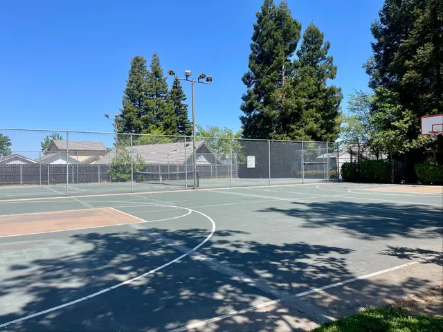 a view of a tennis court