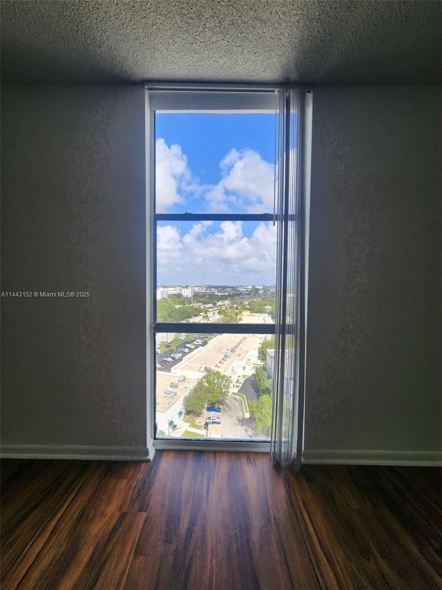 13499 Biscayne Boulevard, Unit 1513 North Miami, FL 33181 - Photo 16 of 24