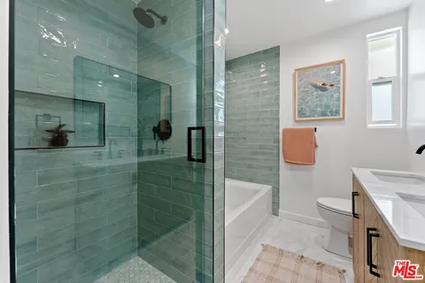 $1,798,000 | 5192 Orange Place, Los Angeles, CA 90008