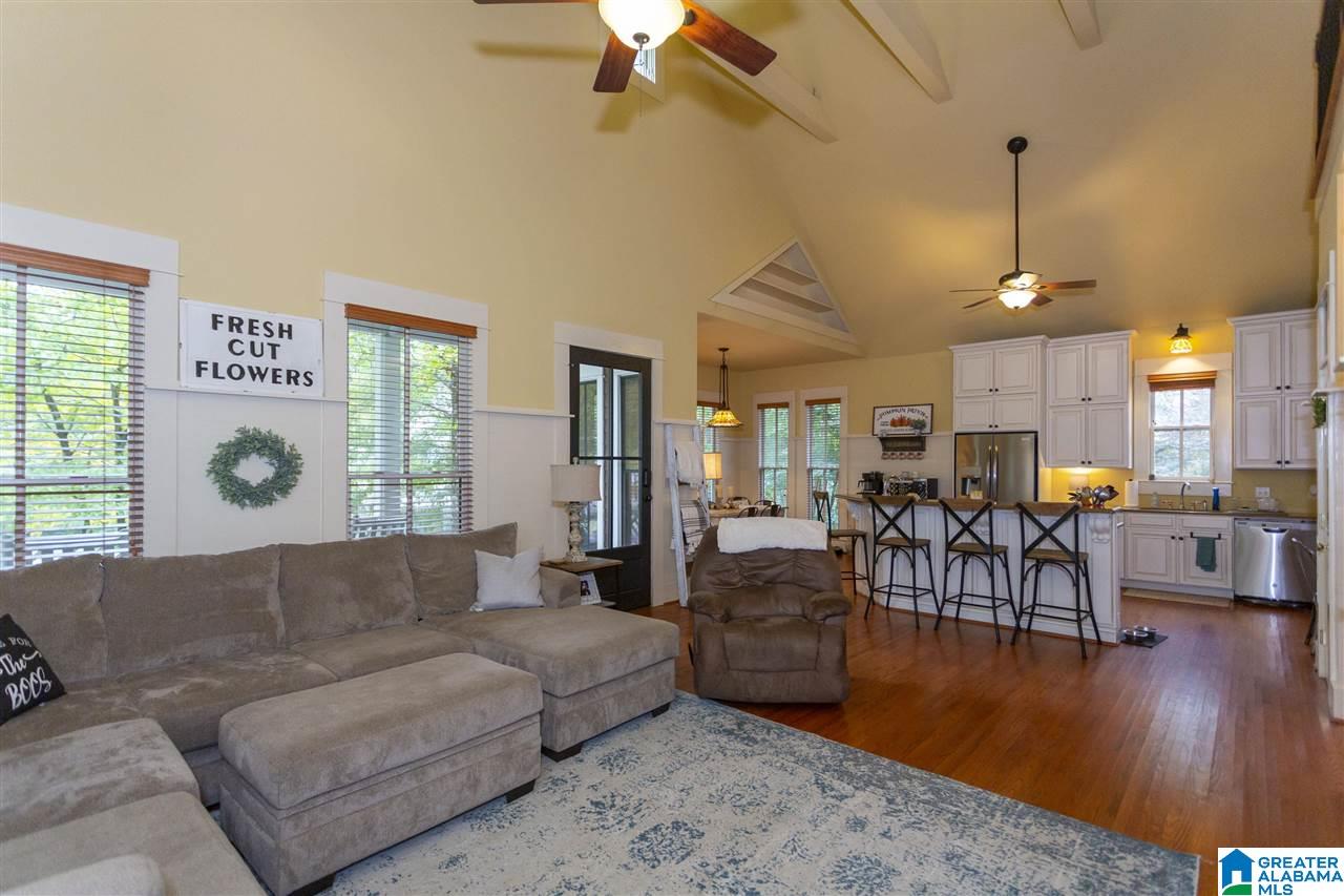 166 Oak Circle Hayden, AL 35079 - Photo 14 of 43