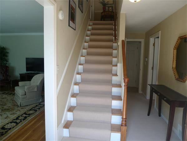 42 West Allen Ridge Road Springfield, MA 01118 - Photo 2 of 19