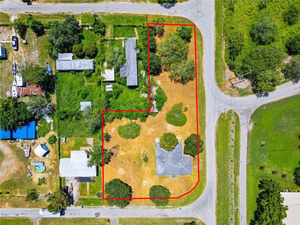 133 Lake Street Mathis, TX 78368 - Photo 11 of 17