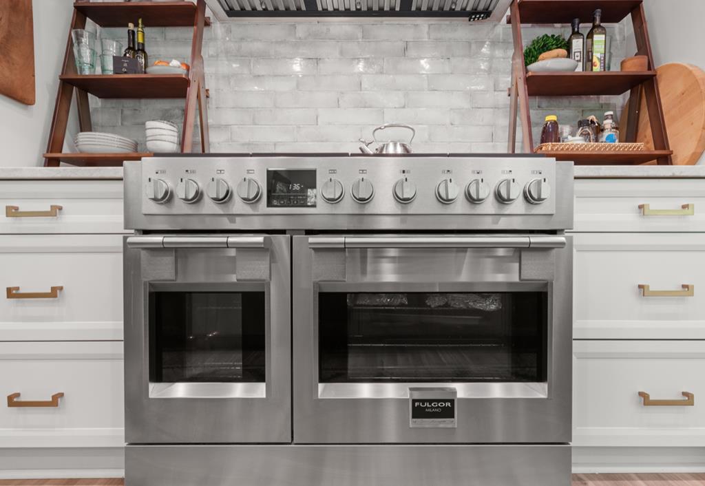 220 Wake Robin Drive Jasper, GA 30143 - Photo 10 of 81 a stove top oven sitting inside of a kitchen stove