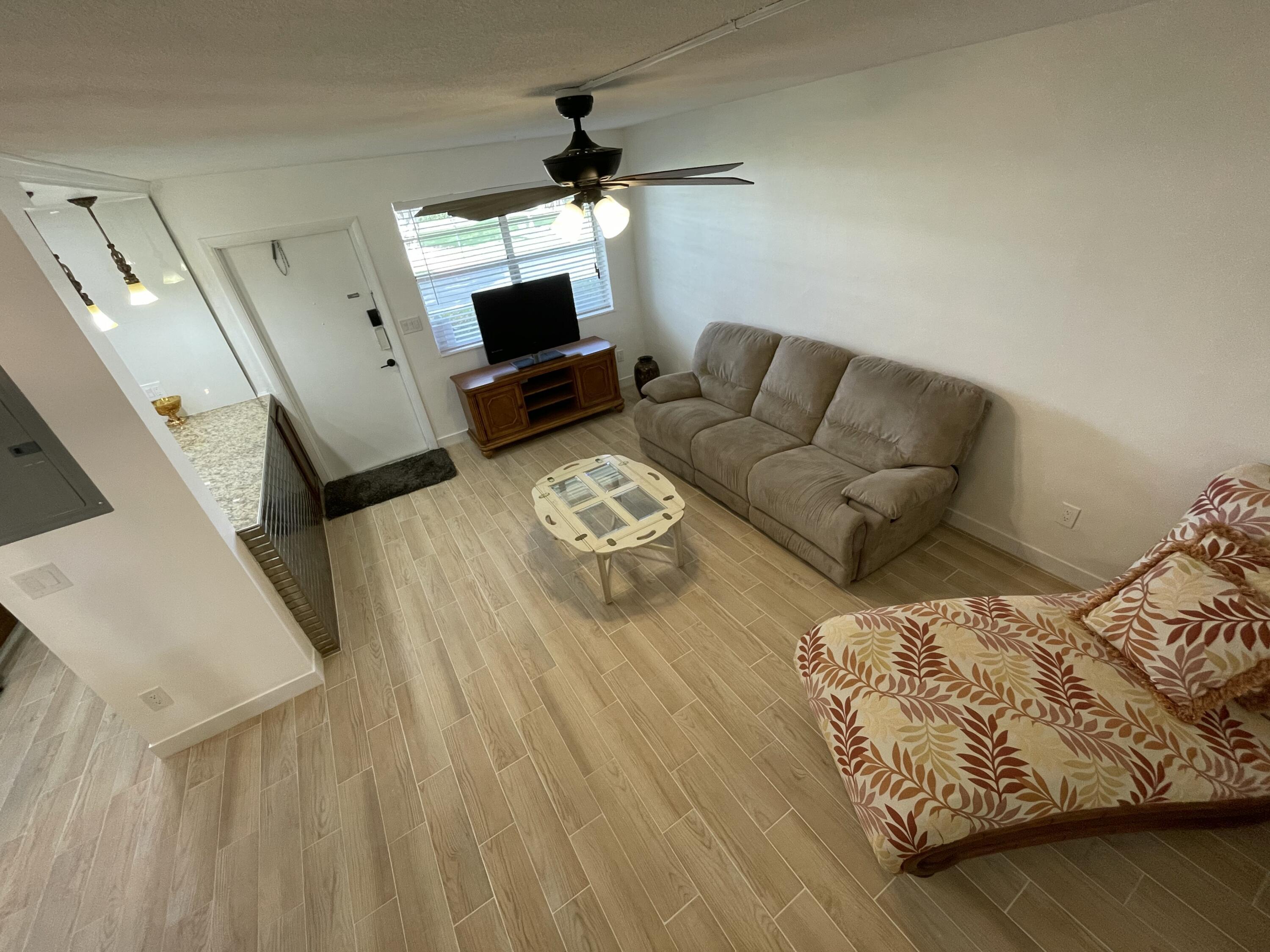 30 Southeast 13th Street, Unit A2 Boca Raton, FL 33432 - Photo 8 of 26 Living 2
