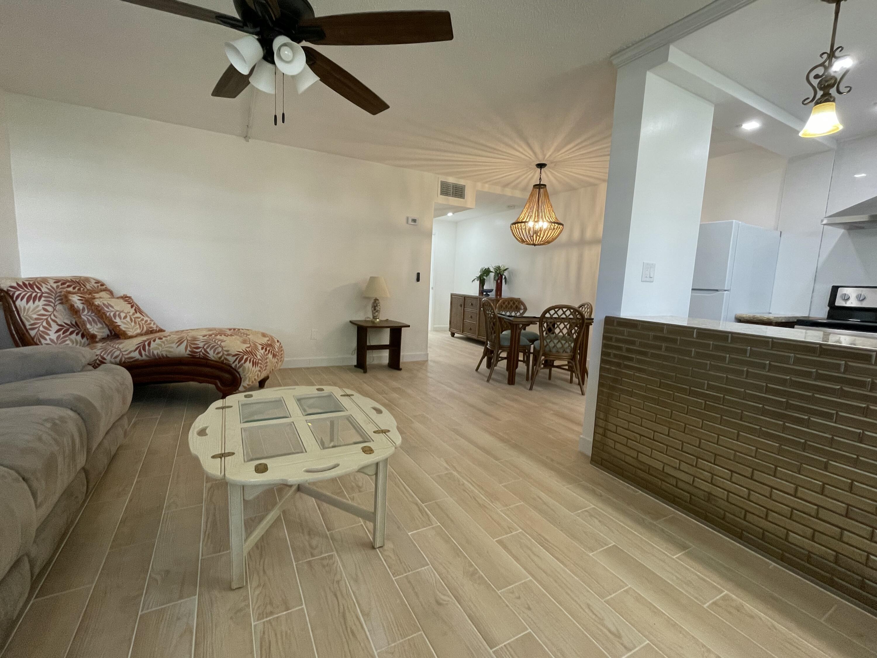 30 Southeast 13th Street, Unit A2 Boca Raton, FL 33432 - Photo 10 of 26 Living room