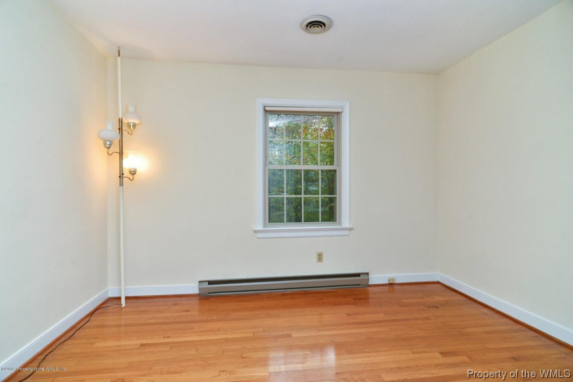 112 Little John Road Williamsburg, VA 23185 - Photo 21 of 38 Bedroom 4