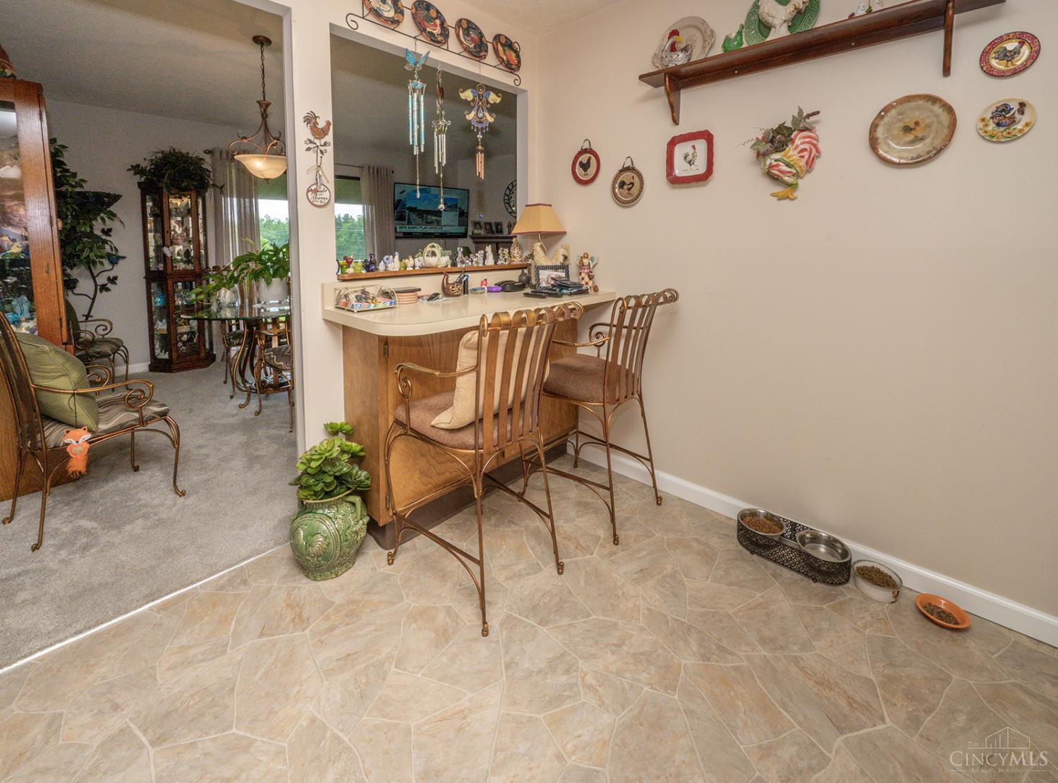 541 Davis Road, Unit 10 Cincinnati, OH 45255 - Photo 6 of 19