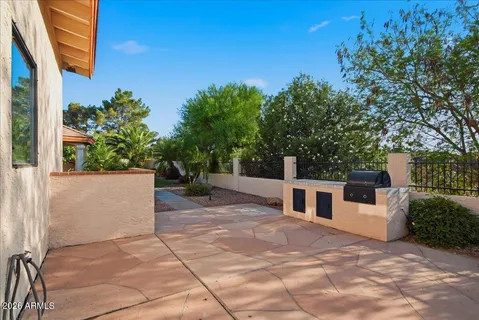 $1,025,000 | 15814 North 12th Street, Phoenix, AZ 85022