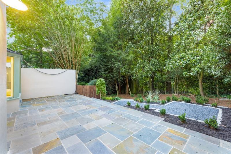 11 Mooregate Square Northwest Atlanta, GA 30327 - Photo 28 of 31