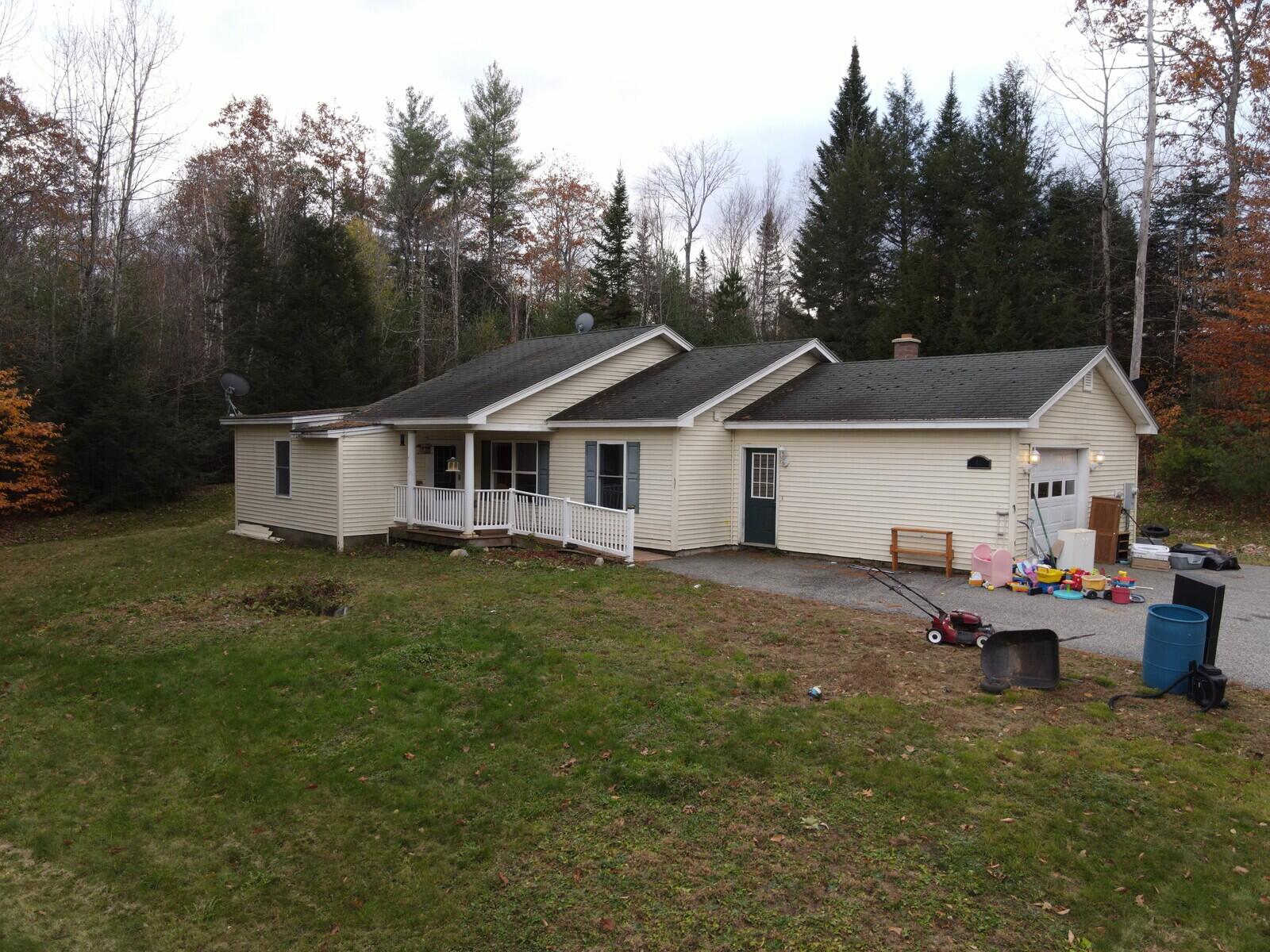 41 Hebron Road South Paris, ME 04281 - Photo 2 of 20 02_DJI_0300_mls