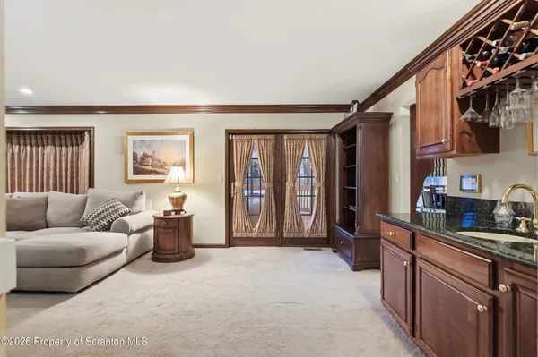 $764,900 | 302 Abbey Drive, Clarks Summit, PA 18411