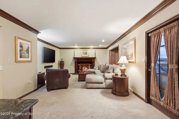 $764,900 | 302 Abbey Drive, Clarks Summit, PA 18411