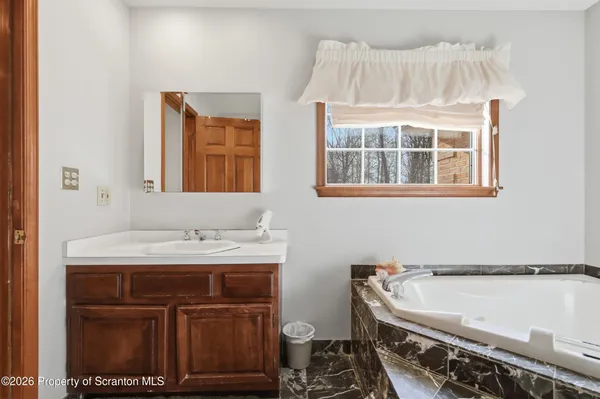 $764,900 | 302 Abbey Drive, Clarks Summit, PA 18411