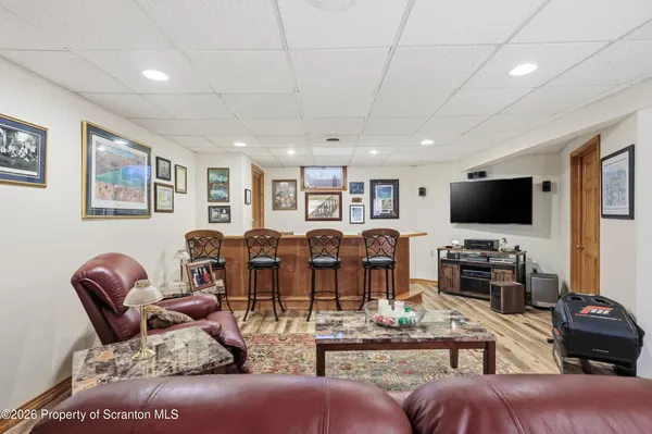 $764,900 | 302 Abbey Drive, Clarks Summit, PA 18411