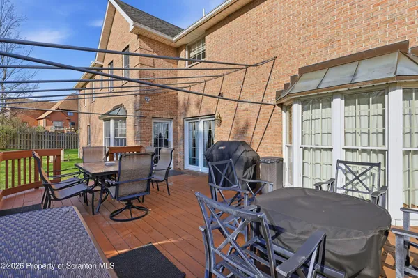 $764,900 | 302 Abbey Drive, Clarks Summit, PA 18411