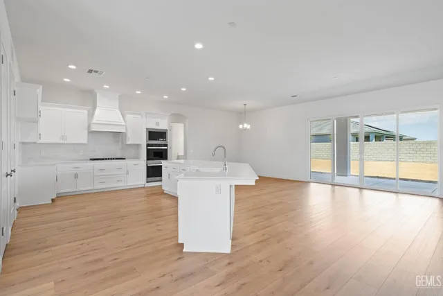 $748,915 | Undisclosed Address, Bakersfield, CA 93314