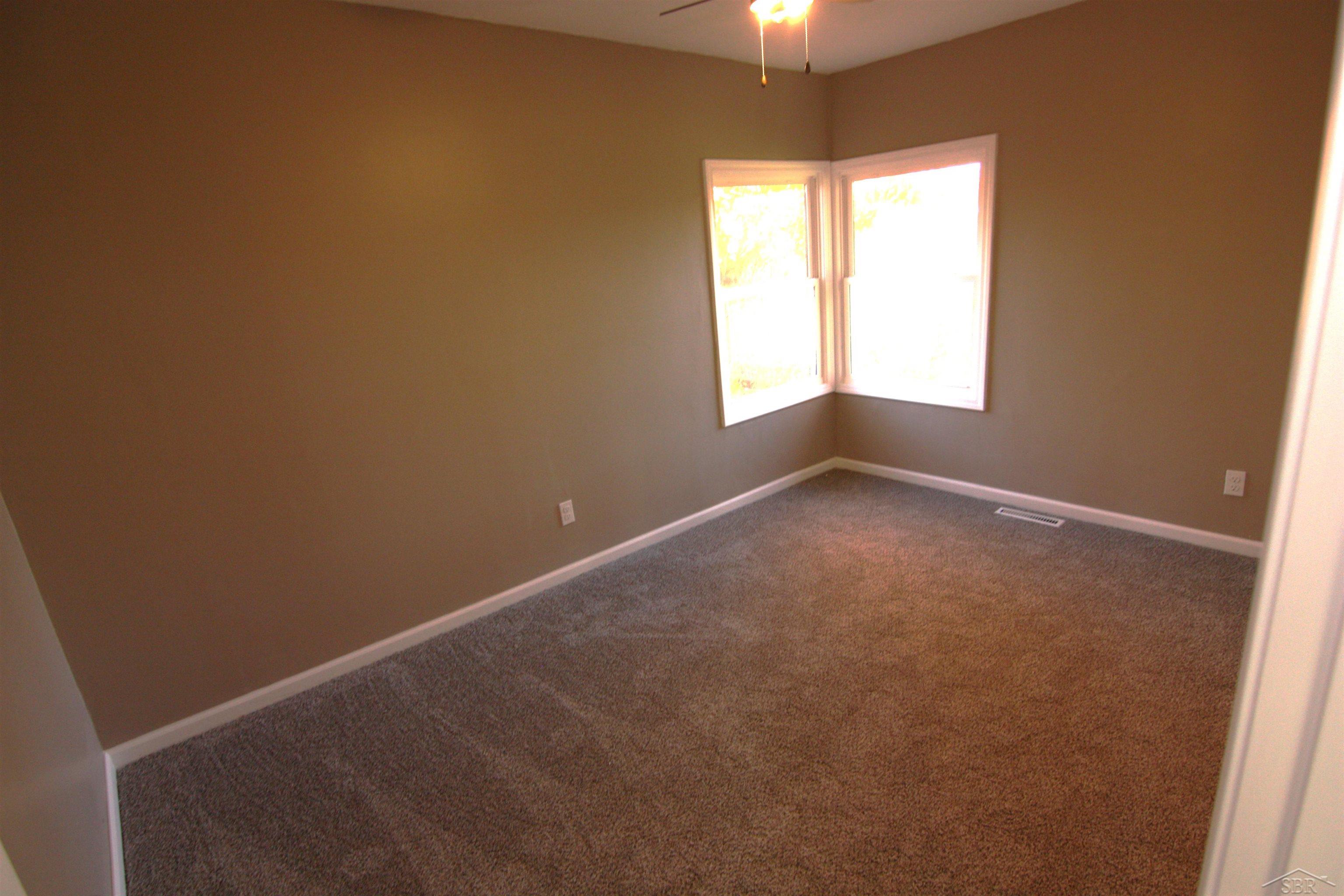 2763 Gabel Road Saginaw, MI 48601 - Photo 14 of 19 50094357-13.JPG
