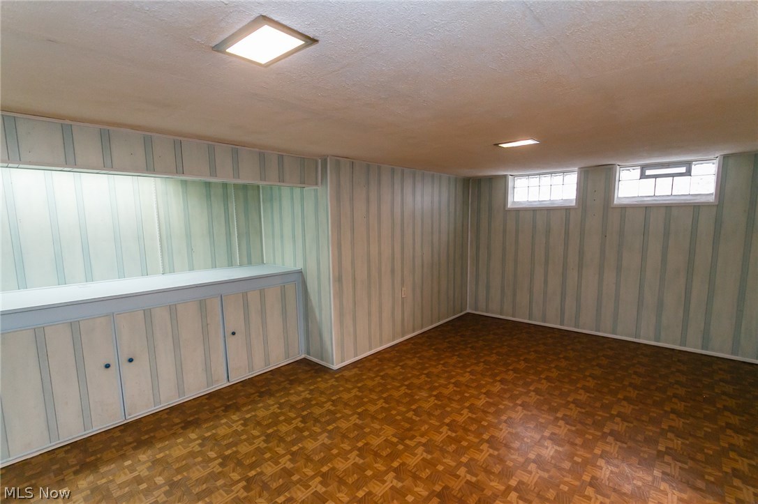 1097 Avondale Road Cleveland, OH 44121 - Photo 23 of 25 Gallery Image 23