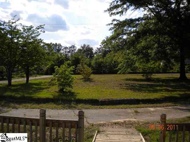 305 New Dunham Bridge Road Greenville, SC 29611 - Photo 3 of 15