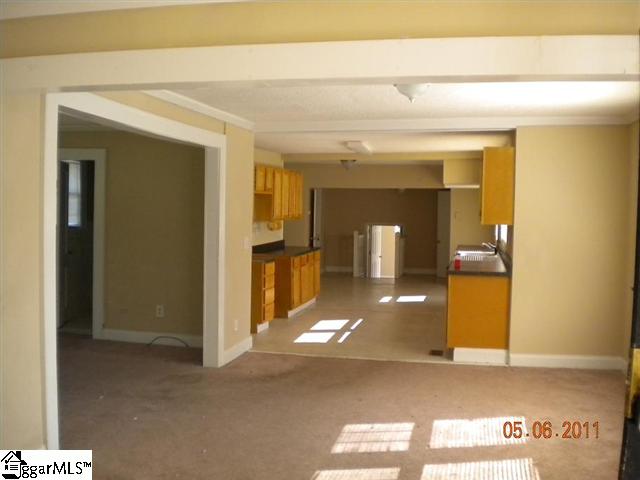 305 New Dunham Bridge Road Greenville, SC 29611 - Photo 4 of 15
