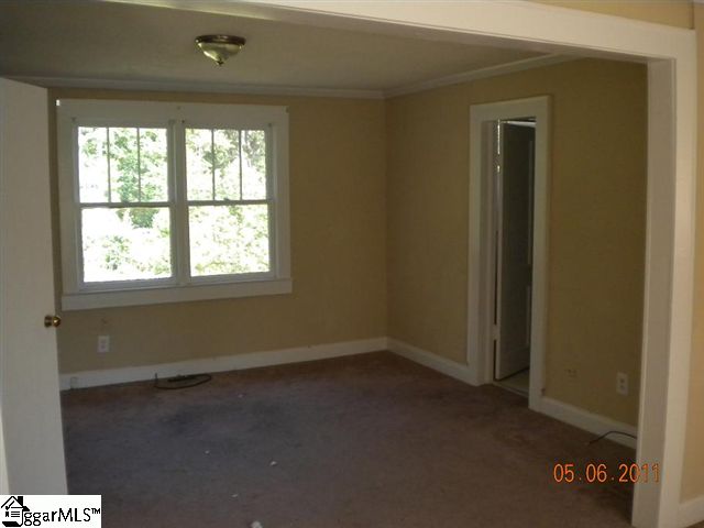305 New Dunham Bridge Road Greenville, SC 29611 - Photo 5 of 15