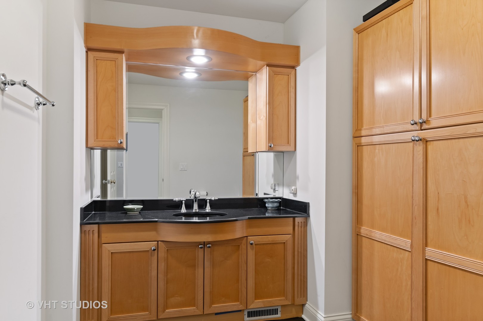 1710 Ridge Road Highland Park, IL 60035 - Photo 18 of 35