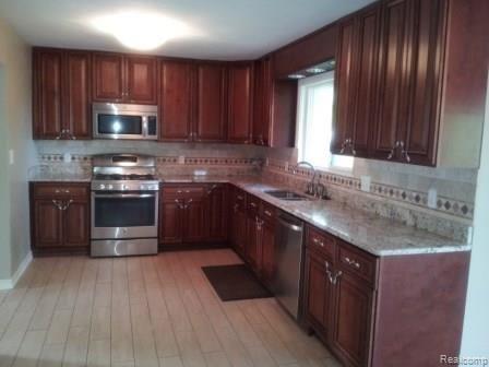 2691 Earl Lake Road Howell, MI 48843 - Photo 2 of 5