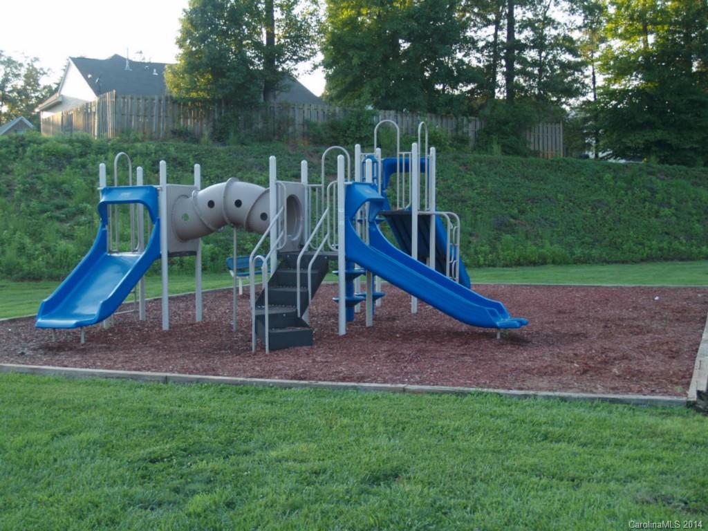 10402 Gold Pan Road Charlotte, NC 28215 - Photo 20 of 21 a view of a park with slide