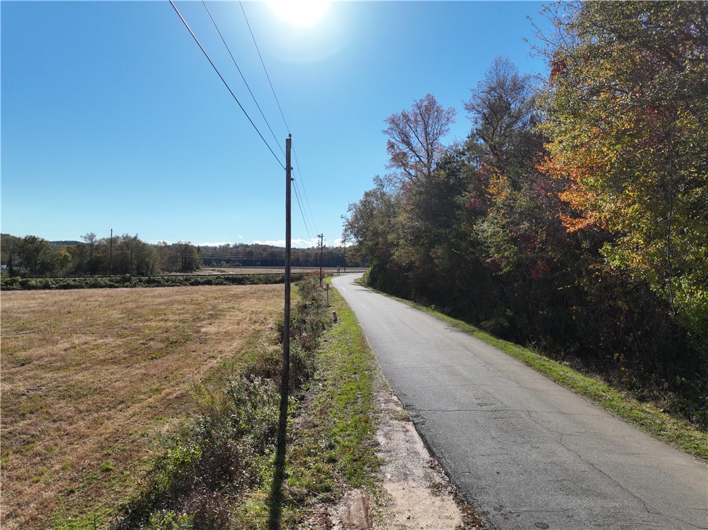 100 Table Rock Road Marietta, SC 29661 - Photo 4 of 36
