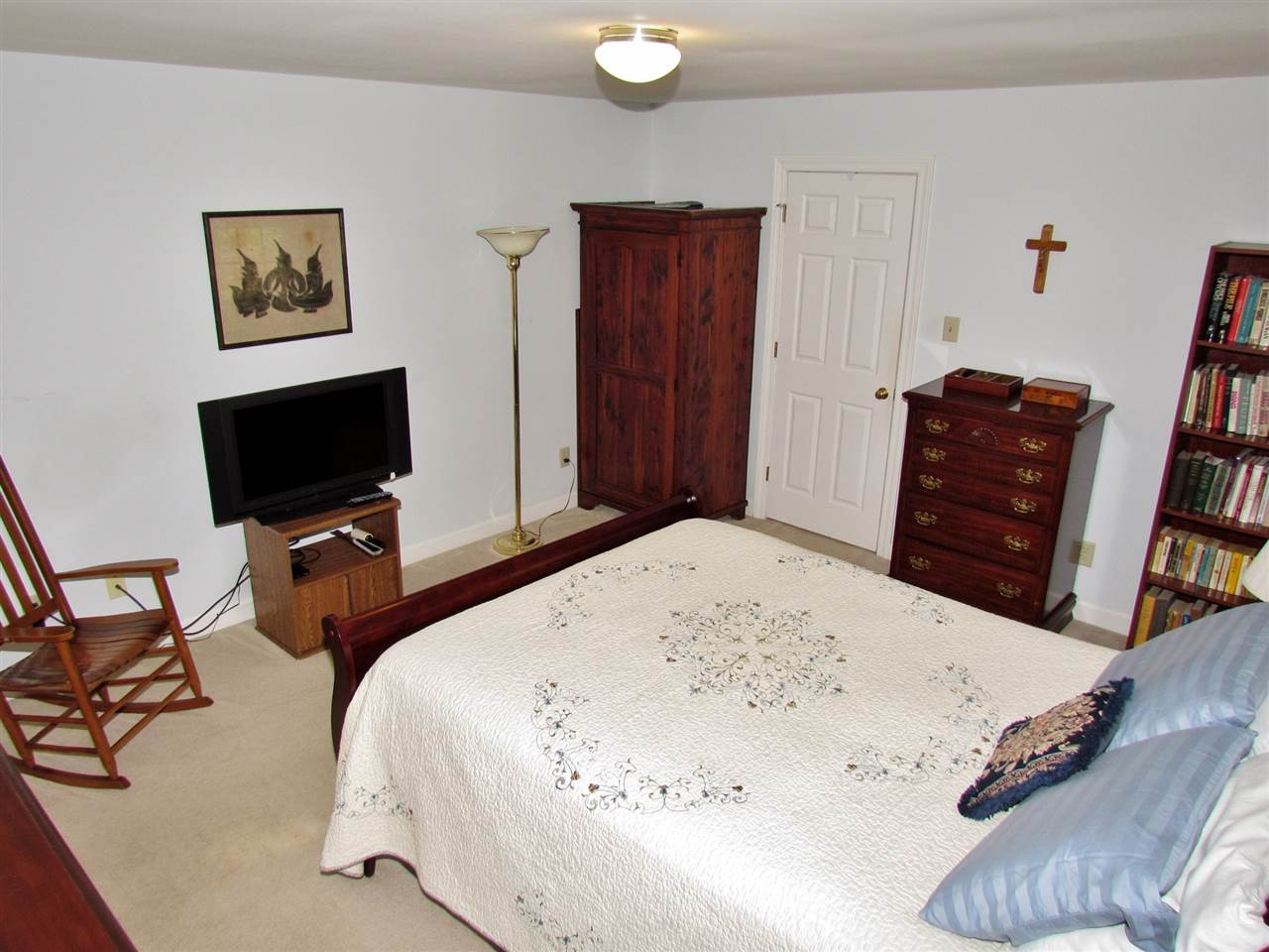 4628 Gramercy Court Raleigh, NC 27609 - Photo 14 of 25 Photo 14
