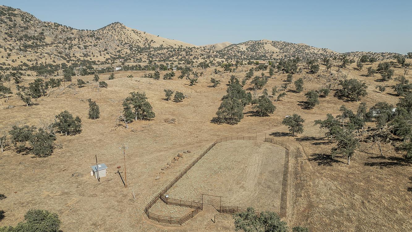 22085 Watts Valley Road Sanger, CA 93657 - Photo 82 of 98
