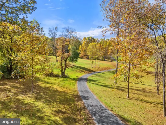 $2,099,900 | 4050 Carrington Road, Markham, VA 22643