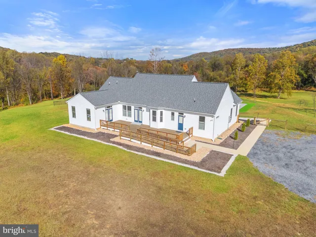 $2,099,900 | 4050 Carrington Road, Markham, VA 22643