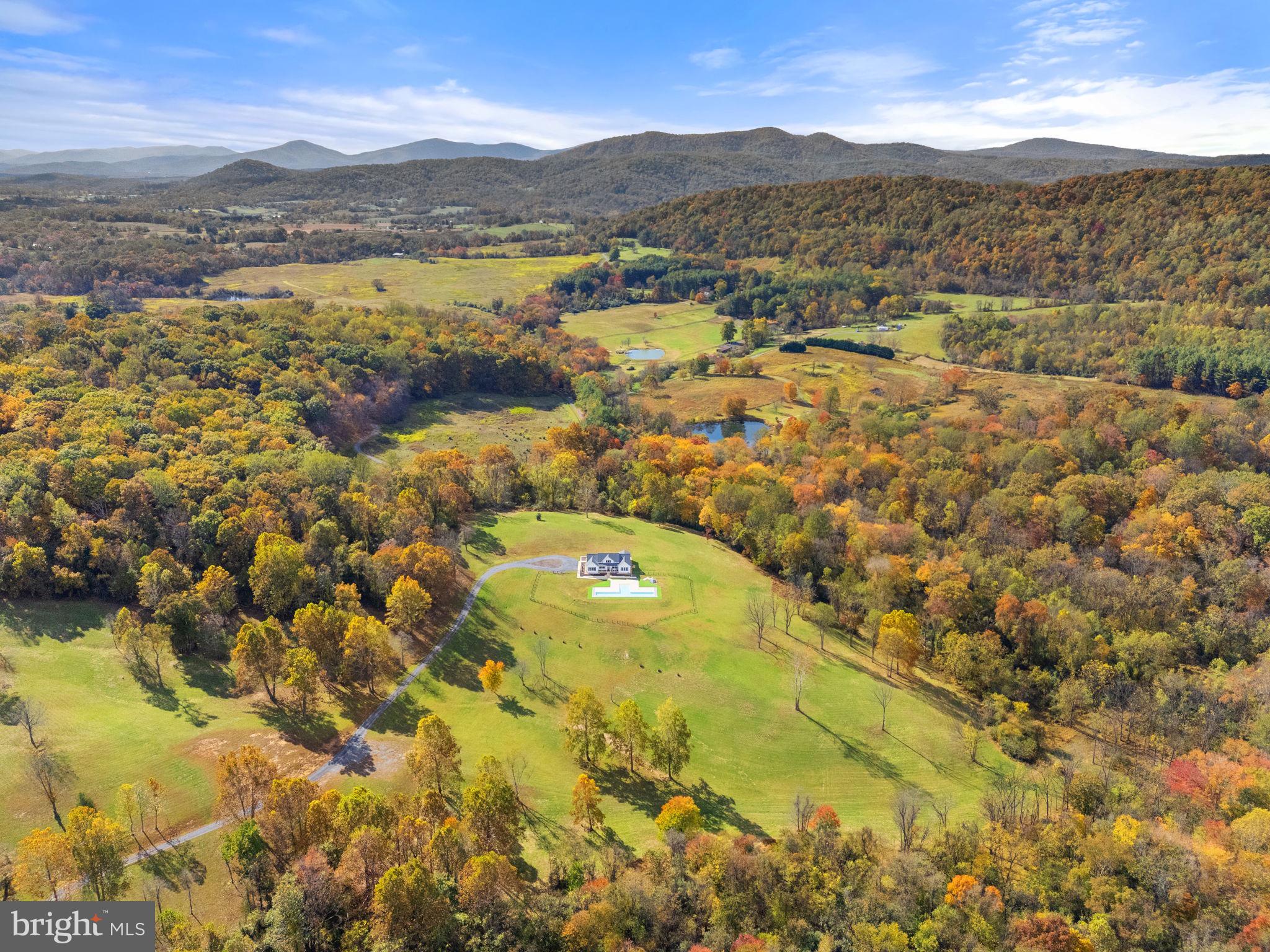 4050 Carrington Road Markham, VA 22643 - Photo 3 of 51 a view of lake and mountain