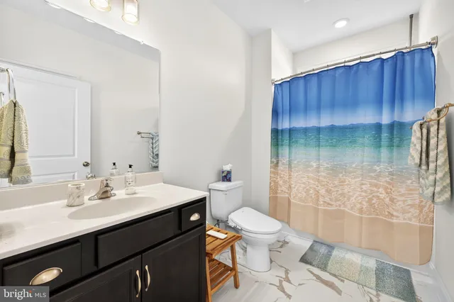 $2,099,900 | 4050 Carrington Road, Markham, VA 22643