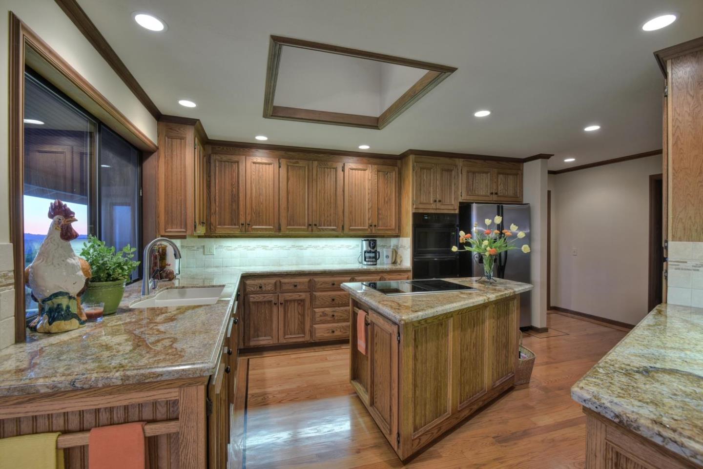 19 Ocean View Road Los Gatos, CA 95033 - Photo 14 of 38 Gallery Image 14
