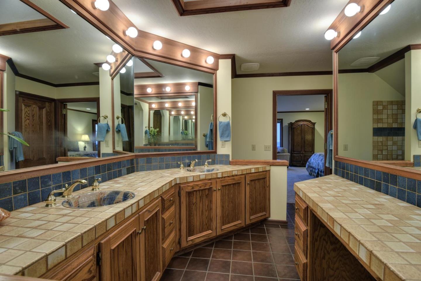 19 Ocean View Road Los Gatos, CA 95033 - Photo 20 of 38 Gallery Image 20