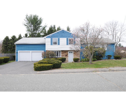 9 Jeanne Road Randolph, MA 02368 - Photo 1 of 14 Gallery Image 1